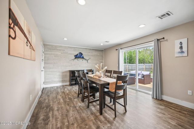 39 Sloop Creek Road, Bayville, NJ 08721