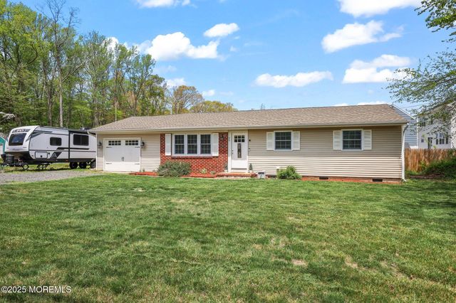 39 Sloop Creek Road, Bayville, NJ 08721