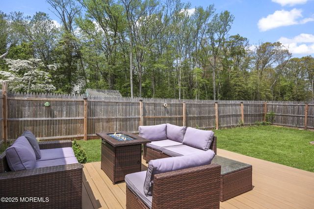 39 Sloop Creek Road, Bayville, NJ 08721