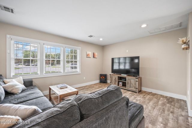 39 Sloop Creek Road, Bayville, NJ 08721