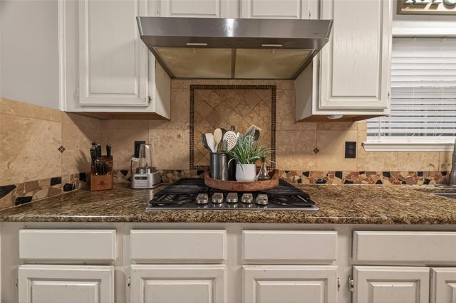 12206 Paddock Way, Houston, TX 77065