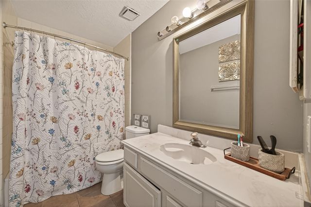 12206 Paddock Way, Houston, TX 77065