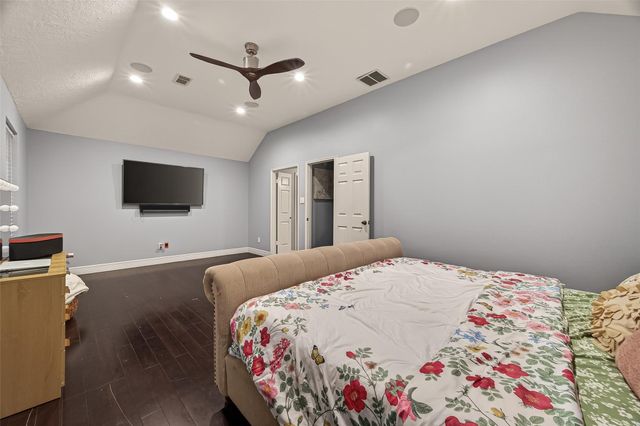 12206 Paddock Way, Houston, TX 77065