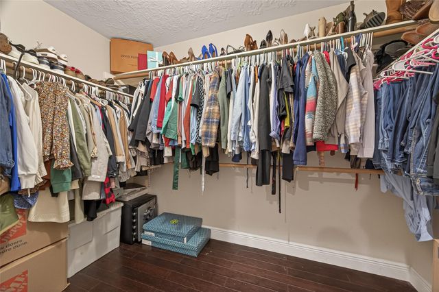 12206 Paddock Way, Houston, TX 77065