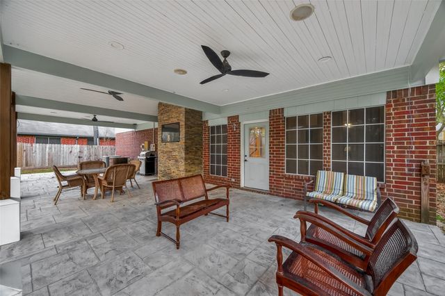 12206 Paddock Way, Houston, TX 77065