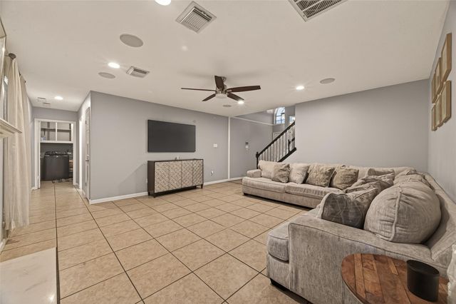 12206 Paddock Way, Houston, TX 77065