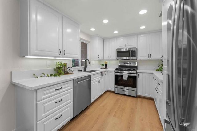 1401 N Elm Street, Escondido, CA 92025