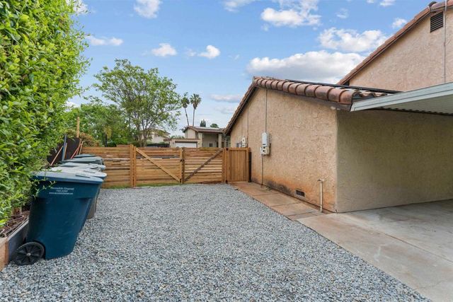 1401 N Elm Street, Escondido, CA 92025