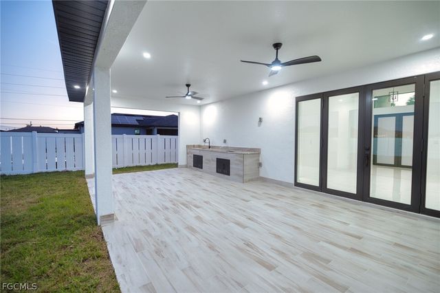 9 NW 12th PL, Cape Coral, FL 33993