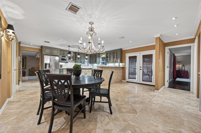 10034 Meadow Lake Lane, Houston, TX 77042