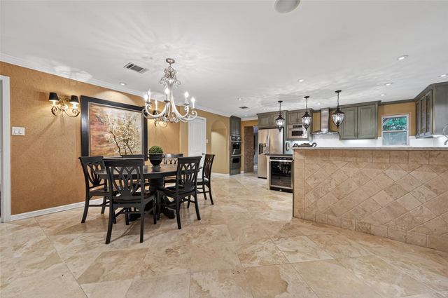 10034 Meadow Lake Lane, Houston, TX 77042