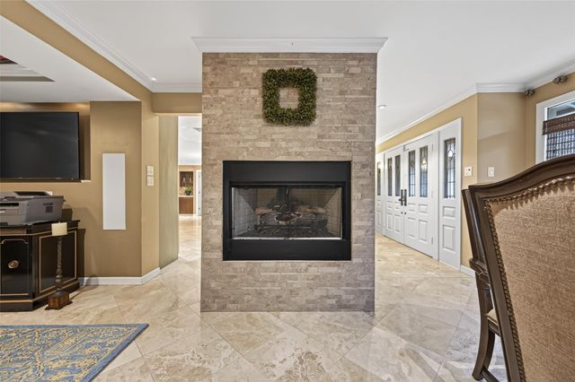 10034 Meadow Lake Lane, Houston, TX 77042