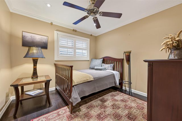 10034 Meadow Lake Lane, Houston, TX 77042