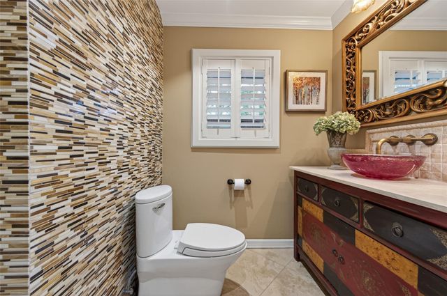 10034 Meadow Lake Lane, Houston, TX 77042