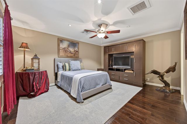 10034 Meadow Lake Lane, Houston, TX 77042