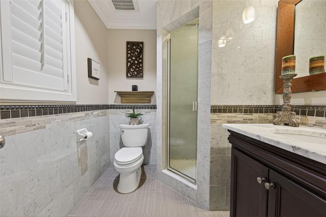 10034 Meadow Lake Lane, Houston, TX 77042