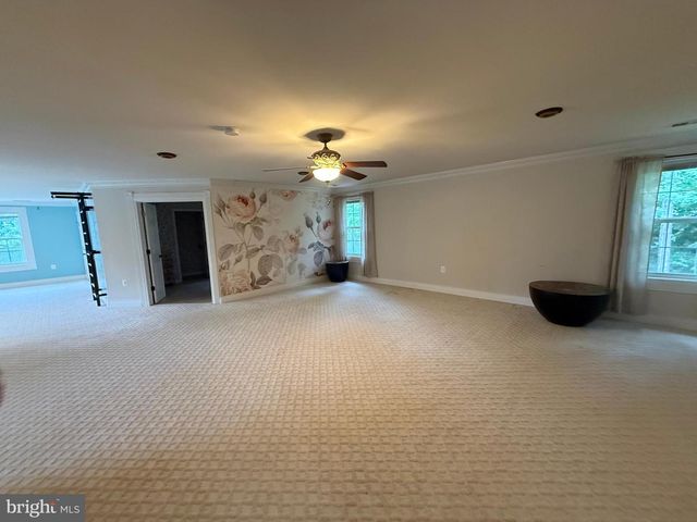 3209 SHOREVIEW RD, Triangle, VA 22172