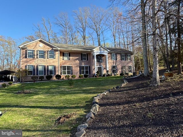 3209 SHOREVIEW RD, Triangle, VA 22172