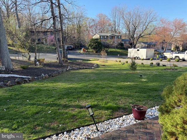 3209 SHOREVIEW RD, Triangle, VA 22172