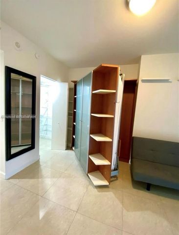 185 SW 7th St 1406, Miami, FL 33130