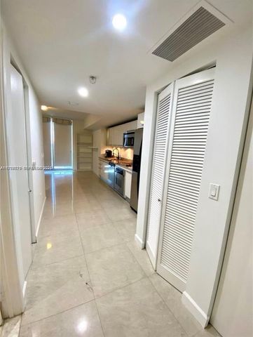 185 SW 7th St 1406, Miami, FL 33130