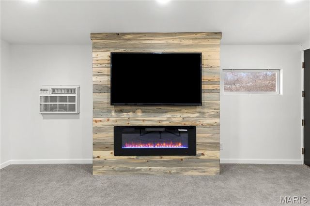 4727 Nelson Drive, St Louis, MO 63121