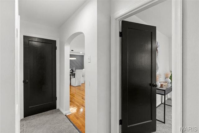 4727 Nelson Drive, St Louis, MO 63121