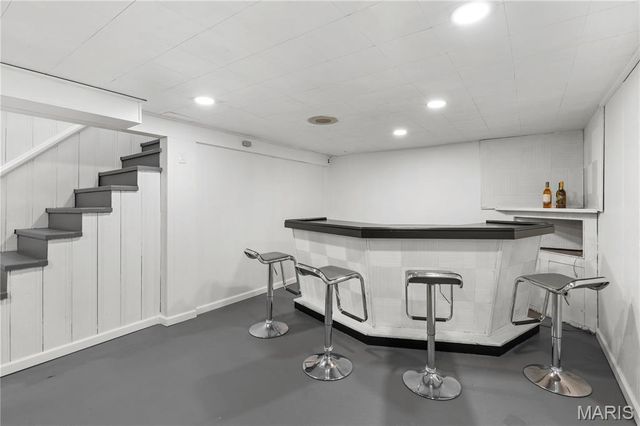 4727 Nelson Drive, St Louis, MO 63121