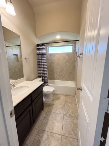 2956 Salina Drive, Grand Prairie, TX 75054