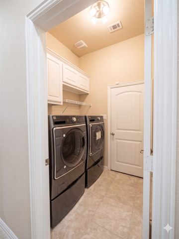 2956 Salina Drive, Grand Prairie, TX 75054