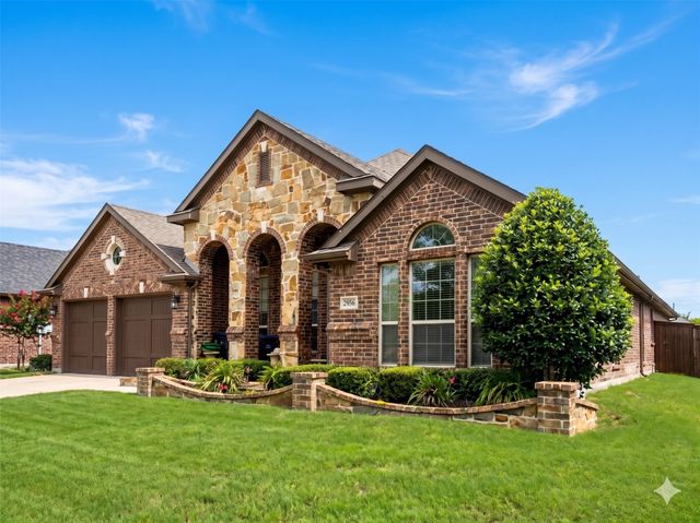 2956 Salina Drive, Grand Prairie, TX 75054