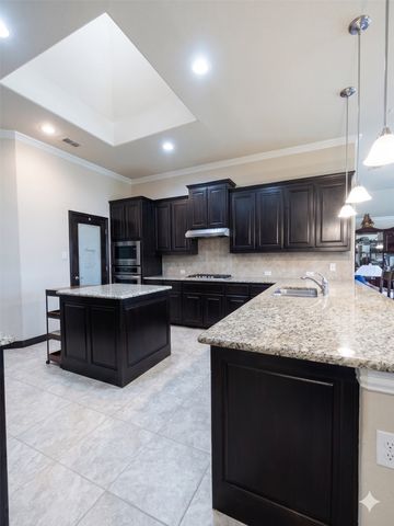 2956 Salina Drive, Grand Prairie, TX 75054