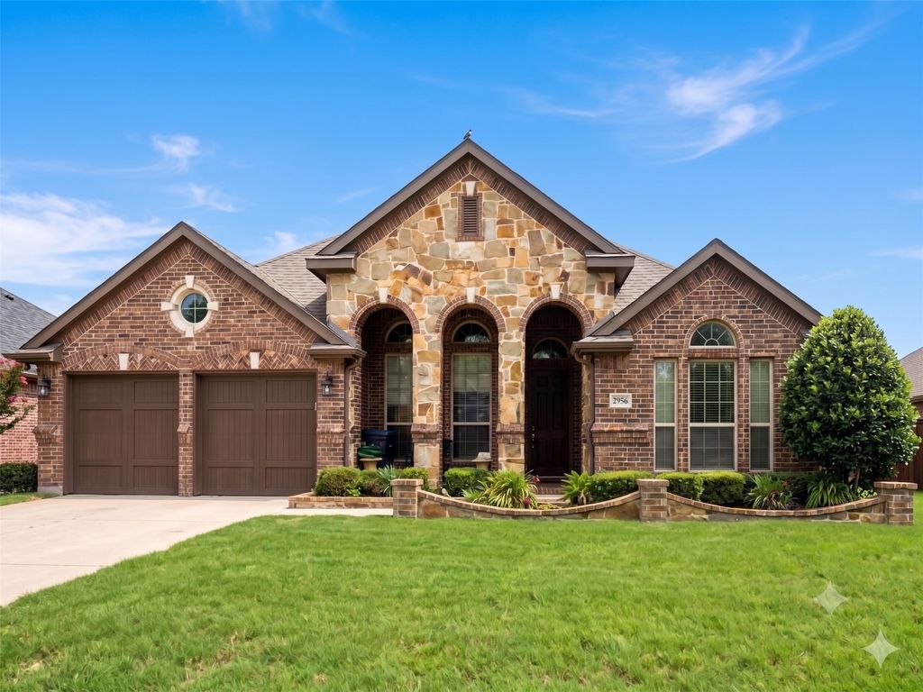 2956 Salina Drive, Grand Prairie, TX 75054
