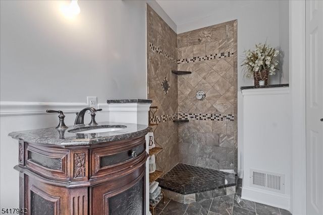 11 Joan Dr, Byram Twp., NJ 07874