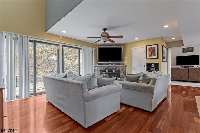 11 Joan Dr, Byram Twp., NJ 07874