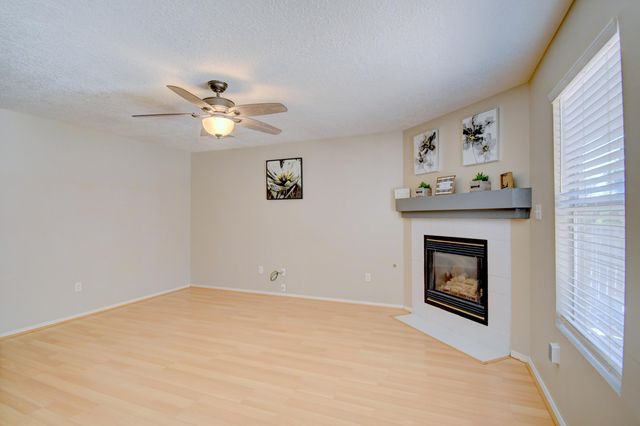 10527 VISTA BELLA Place NW, Albuquerque, NM 87114