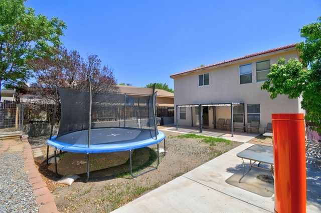 10527 VISTA BELLA Place NW, Albuquerque, NM 87114