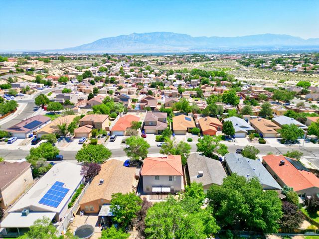 10527 VISTA BELLA Place NW, Albuquerque, NM 87114