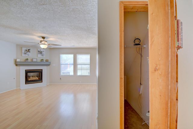 10527 VISTA BELLA Place NW, Albuquerque, NM 87114