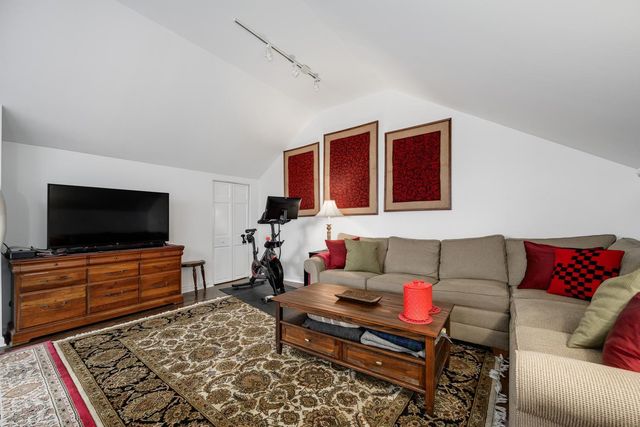 3306 N Clifton Avenue 3N, Chicago, IL 60657