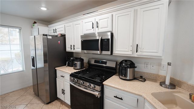 5087 Penryn Court, Las Vegas, NV 89139