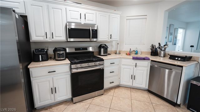 5087 Penryn Court, Las Vegas, NV 89139