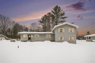 18689 W Spring Lake Road, Spring Lake, MI 49456