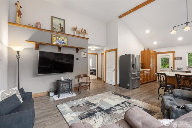 19310 Lerch Rd, Snohomish, WA 98290