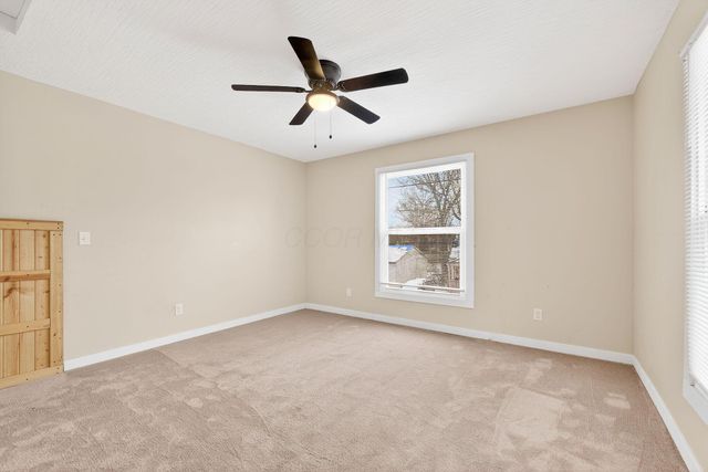 100 W Poplar Avenue, Newark, OH 43055