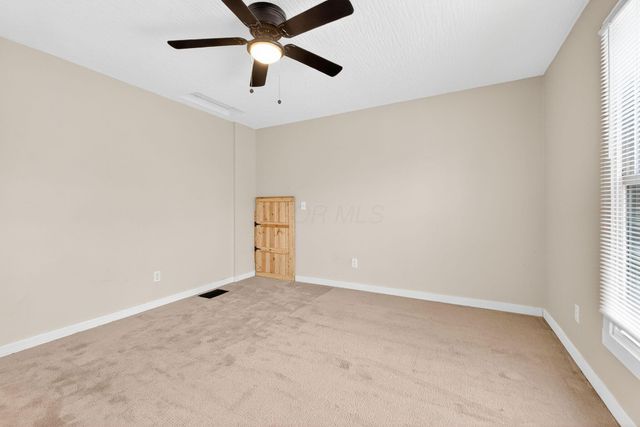 100 W Poplar Avenue, Newark, OH 43055