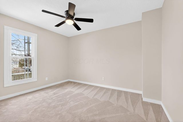 100 W Poplar Avenue, Newark, OH 43055