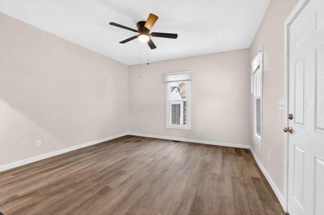 100 W Poplar Avenue, Newark, OH 43055