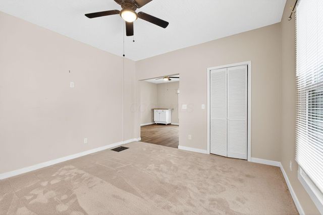 100 W Poplar Avenue, Newark, OH 43055
