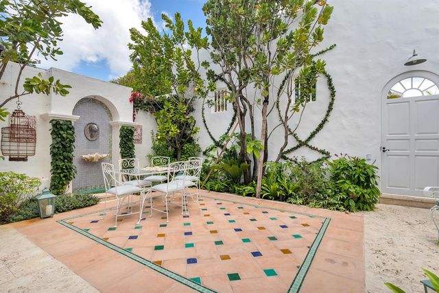 417 Peruvian Avenue 1, Palm Beach, FL 33480